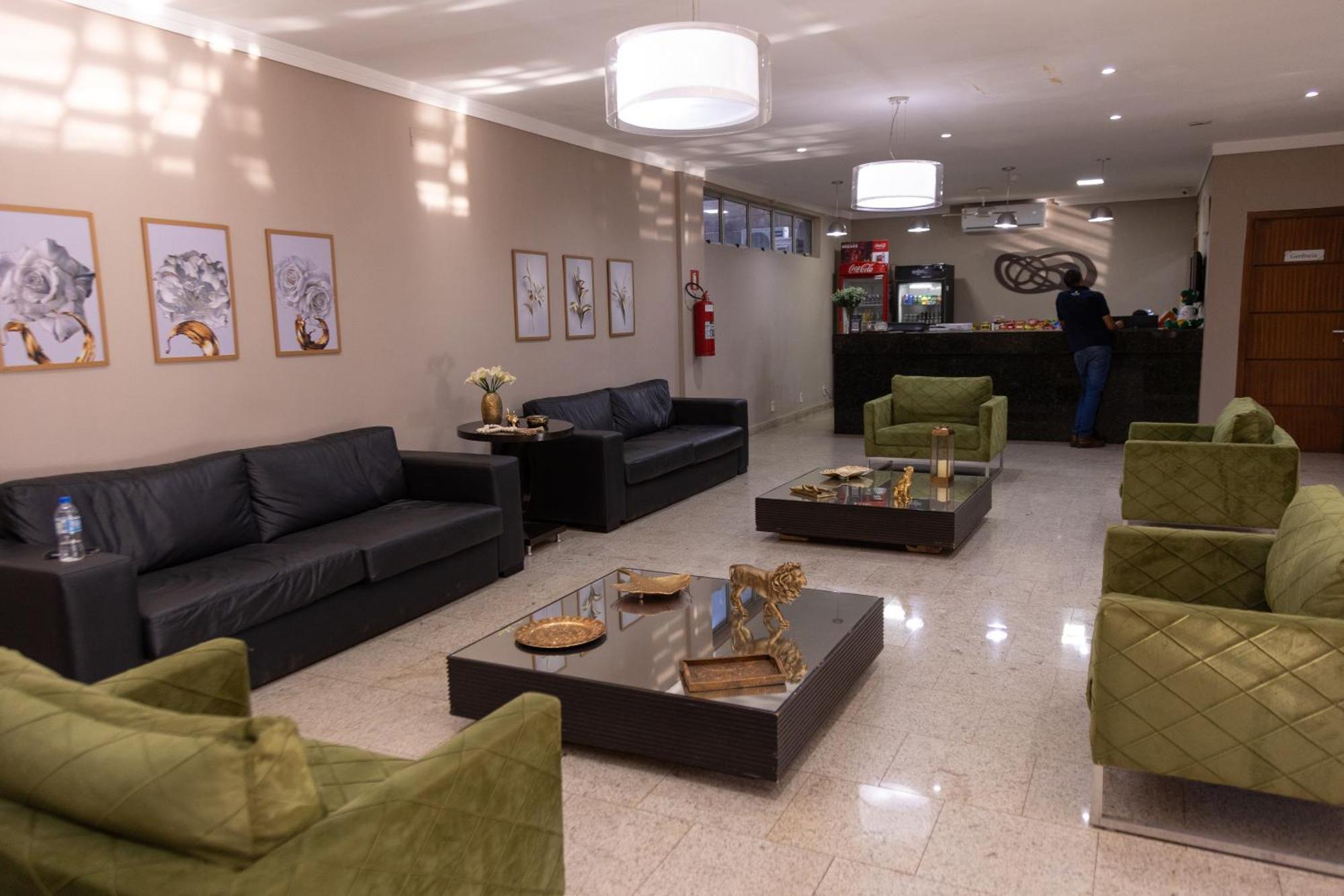 Bombonato Hotel - Facil Acesso Ao Aeroporto E Parque De Exposicoes Abcz Убераба Экстерьер фото