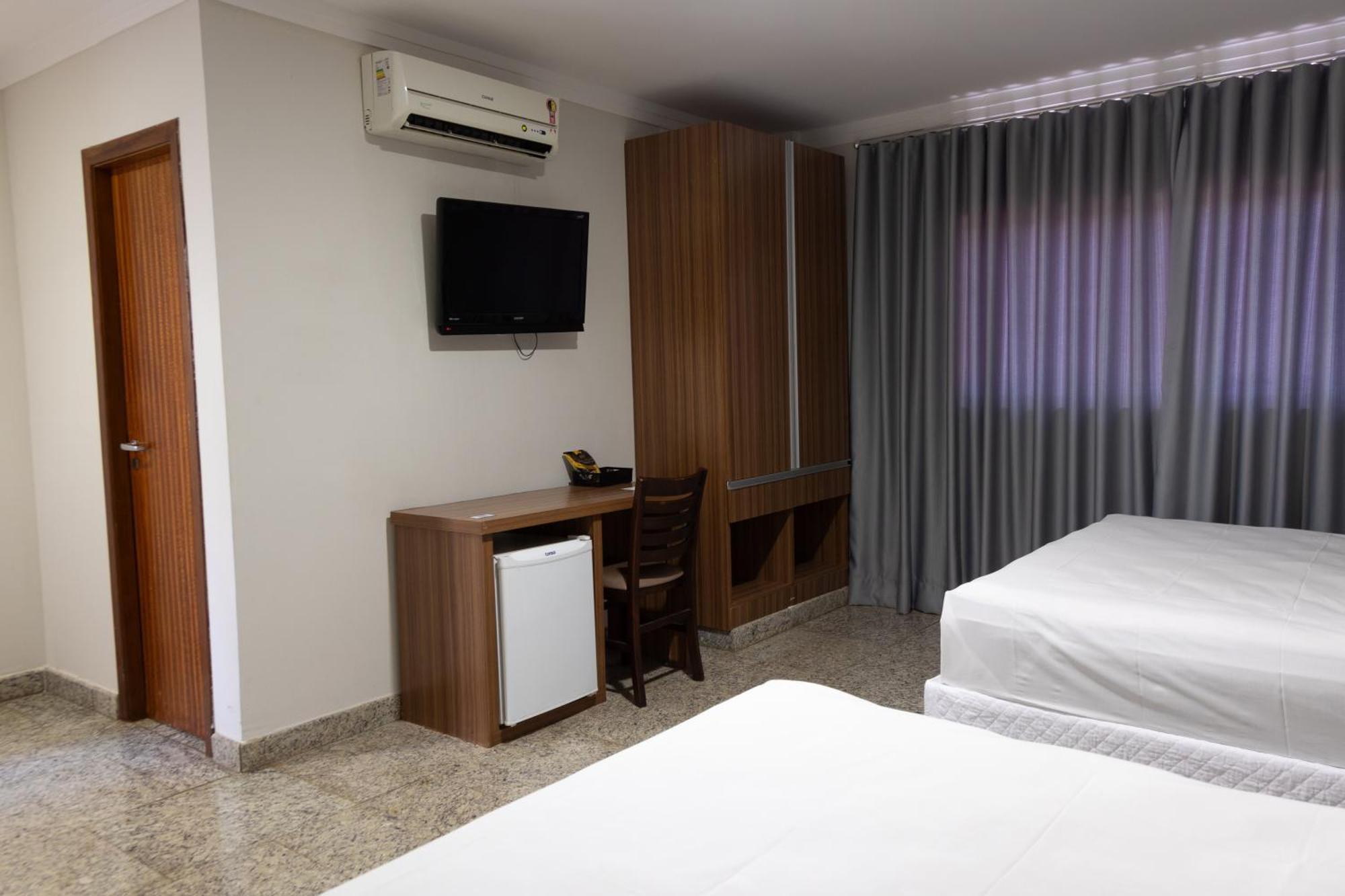 Bombonato Hotel - Facil Acesso Ao Aeroporto E Parque De Exposicoes Abcz Убераба Экстерьер фото